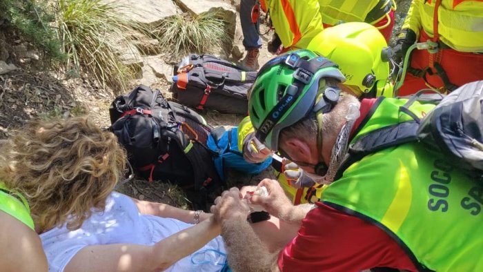 sentiero degli dei turista australiana avverte un malore salvata