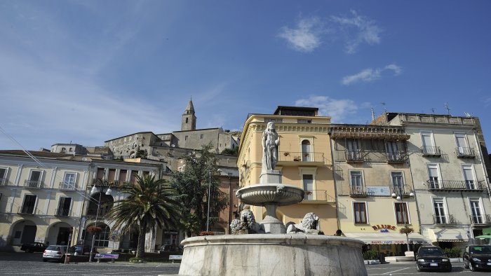 montesarchio al via l isola pedonale nei fine settimana estivi