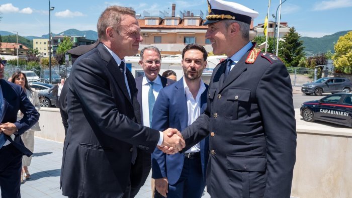 tour nel salernitano per il ministro lollobrigida difendere l agricoltura