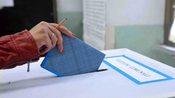 voto comunali ultimi appelli al voto avellino alle urne dopo l inchiesta