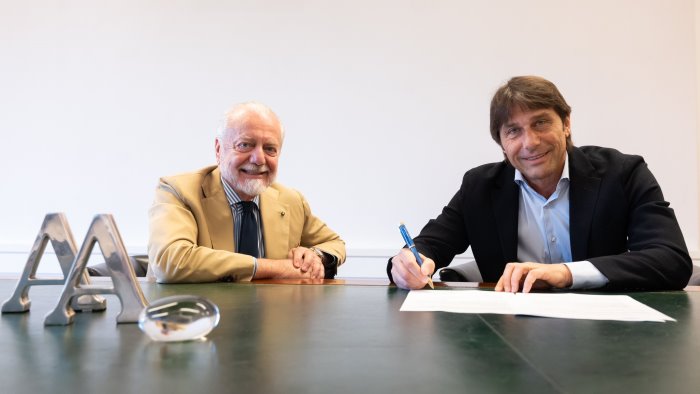 attesa per la presentazione di conte che intanto aspetta i primi rinforzi