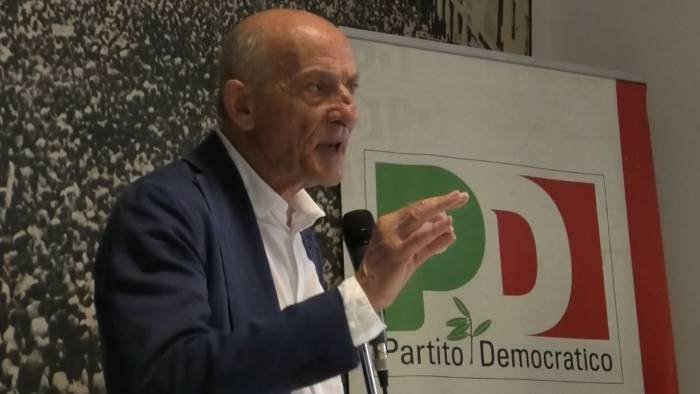 pd cennamo ancora commissario ora il congresso