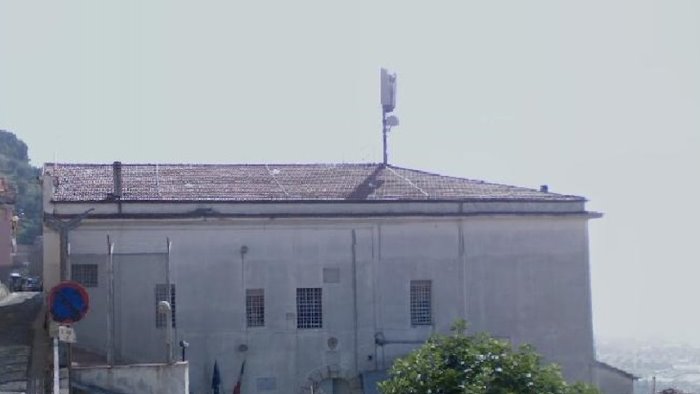 conte leu il governo riapra il carcere di sala consilina