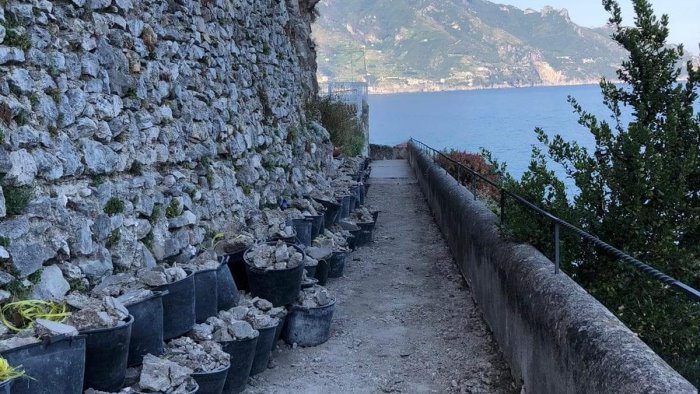 amalfi lavori al quartiere sant antonio