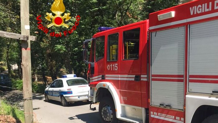 trovato morto in casa choc a montella