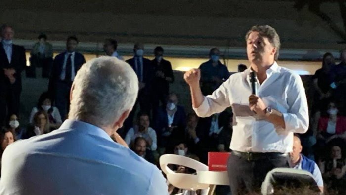 tappa casertana per il tour di matteo renzi