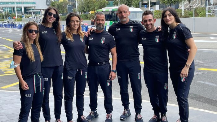 boxe testa e carini sono partite per le olimpiadi di tokyo