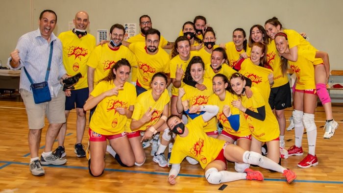 accademia volley arrivano anche i complimenti di mastella