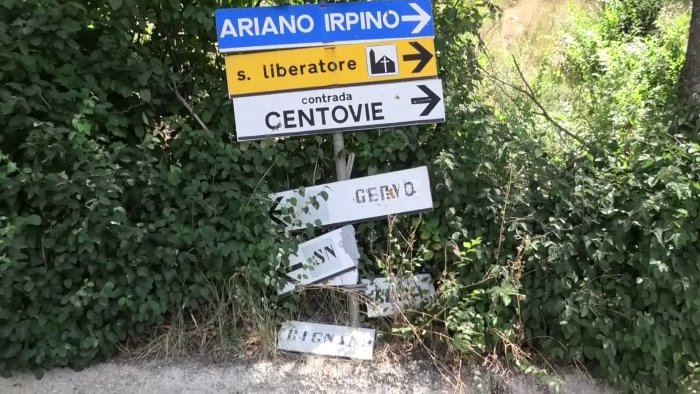 strade mulattiere e condotte a rischio esplosione il dramma delle contrade