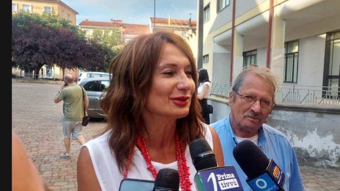 avellino luxuria basta omofobia serve una legge ma governo ostaggio di salvini