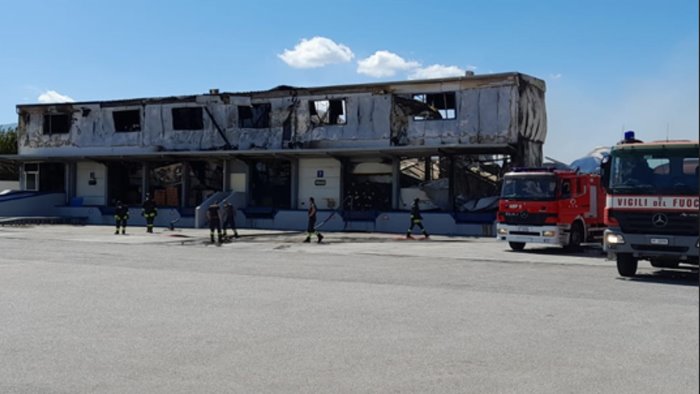 incendio di nola l arpac concentrazioni diossine sotto valori di riferimento