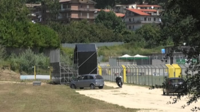 avellino in ritiro a mercogliano operazioni last minute per le tribune