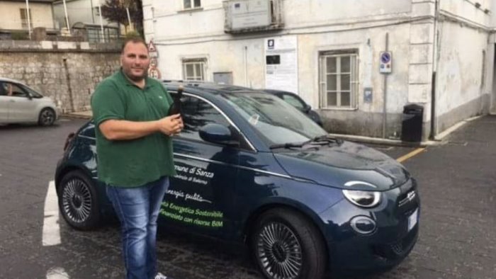 sanza tra i primi comuni in campania a dotarsi di un auto elettrica