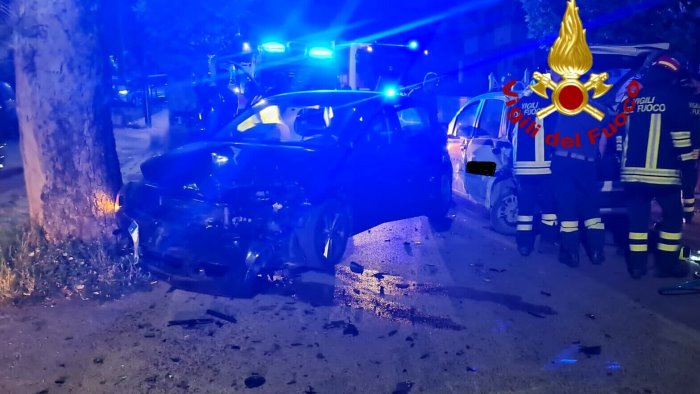 incidente stradale nella notte a grottaminarda feriti due uomini