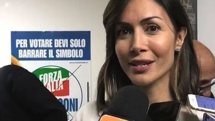 carfagna lascia forza italia su draghi scelta di irresponsabilita