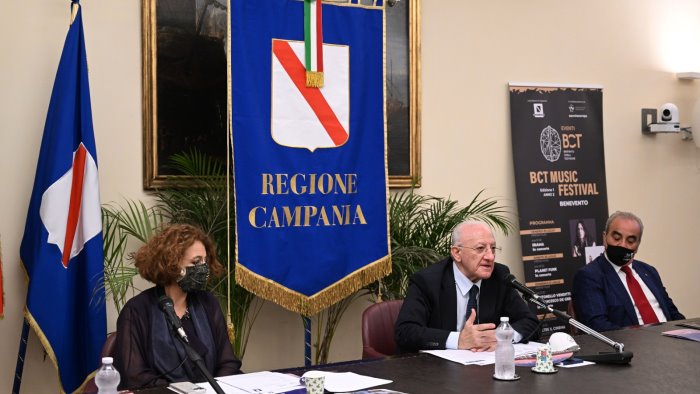 un estate da re presentato in regione gli eventi alla reggia di caserta