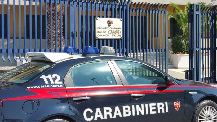 monteforte aggressione a colpi di martello nel negozio di merce cinese 2 feriti