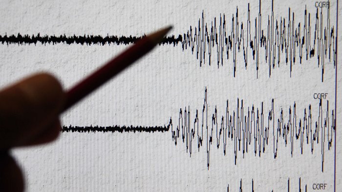 terremoto sciame sismico in irpinia la terra trema tra lioni e nusco