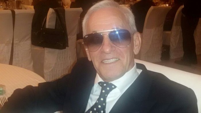 ariano addio a pino pratola esempio di stile eleganza e signorilita