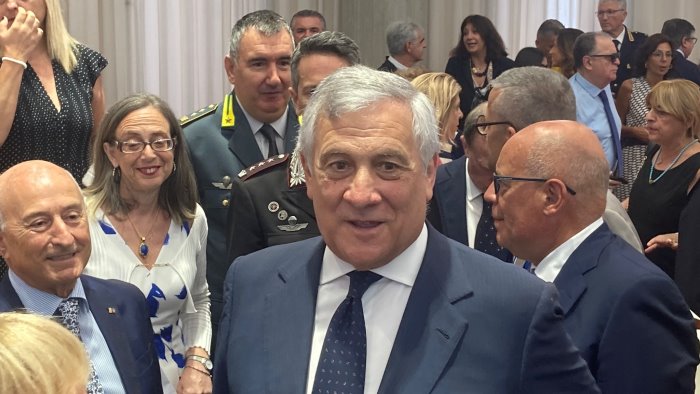 tajani a salerno forza italia e un partito aperto regionali dobbiamo vincere