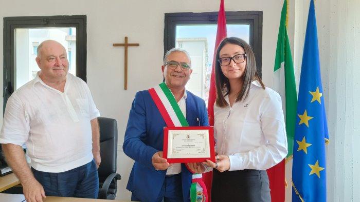 boscoreale premia il merito riconoscimento a sara sabbatino