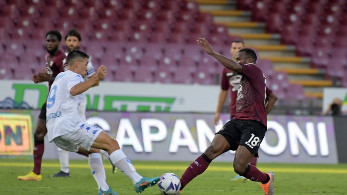 salernitana tensione in allenamento coulibaly litiga con mazzocchi e se ne va