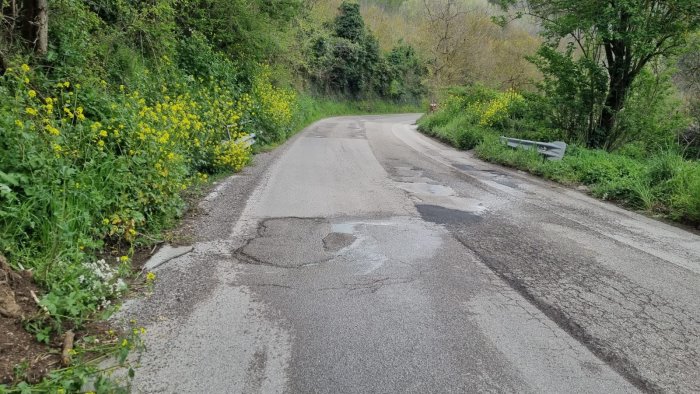 ex strada provinciale 414 sos segnaletica e riparazione perdite