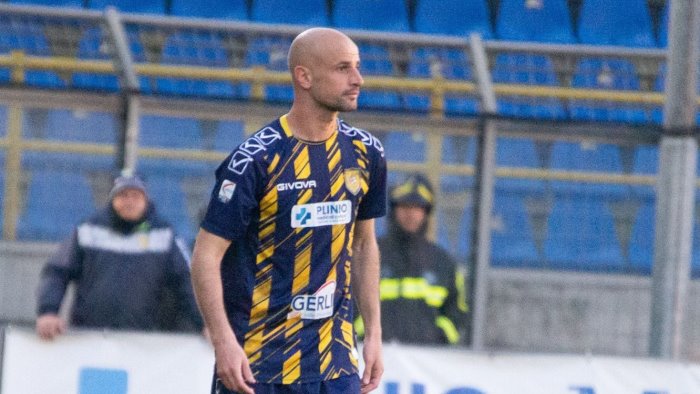 juve stabia ufficiale la cessione di cinaglia