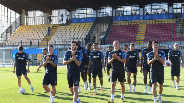 napoli oggi la terza amichevole contro i turchi dell hatayspor