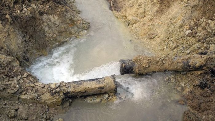 condotta rotta a gesualdo 33 comuni restano senz acqua tra irpinia e sannio