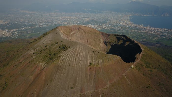 napoli stanziati 1 6 milioni per rischio idrogeologico e vulcanico