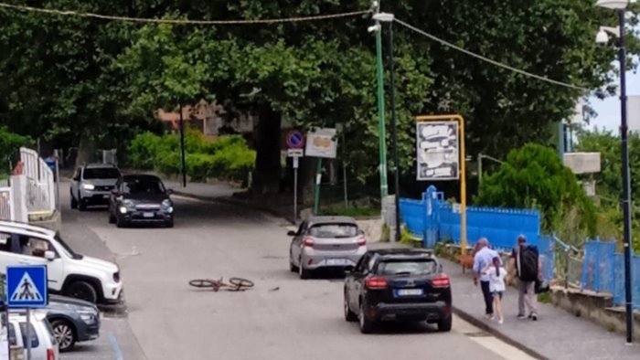 mercogliano investito bimbo in bici e caccia al pirata della strada