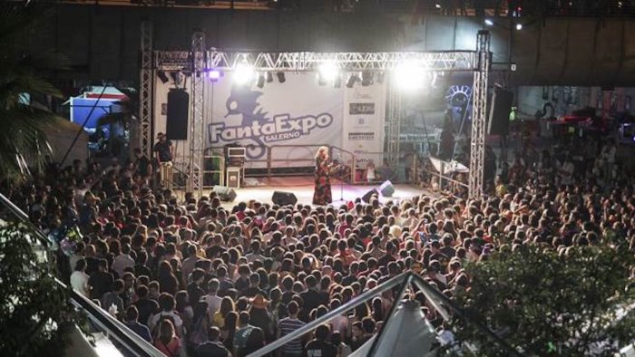 salta il fantaexpo a salerno il caso agita il dibattito politico