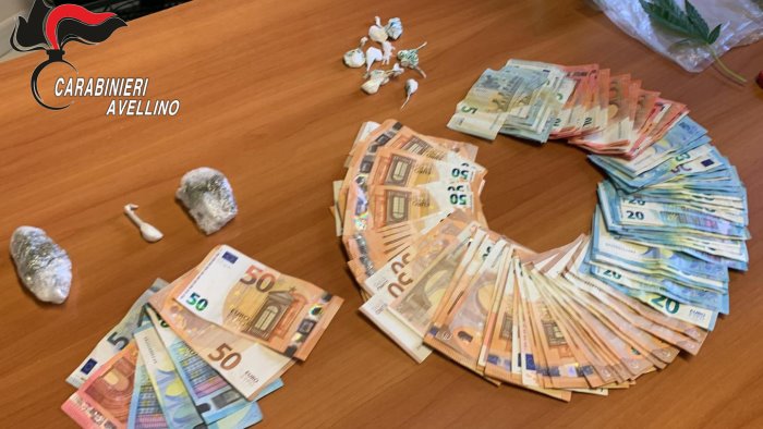 sequestro di cocaina e marijuana arrestato pusher 28enne di ariano