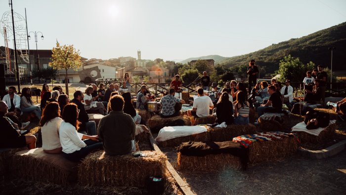 feo fest 2024 venerdi la presentazione alla rocca dei rettori