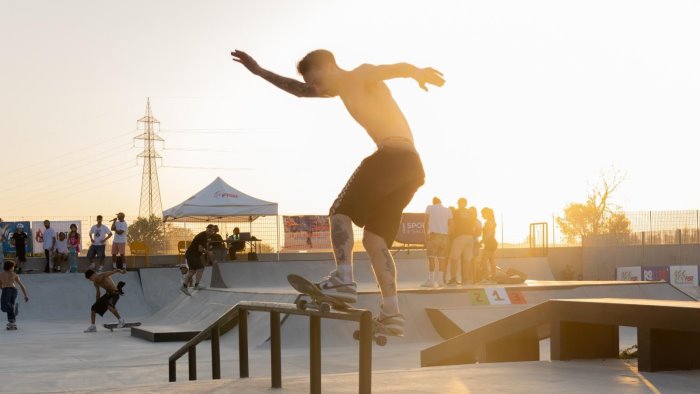 successo per le gare dello skateboard nel centro pino daniele di caivano