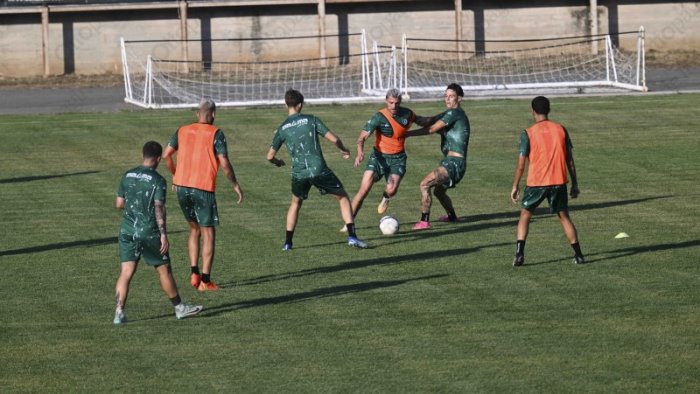 avellino il 27 luglio test con il crotone e le nuove maglie