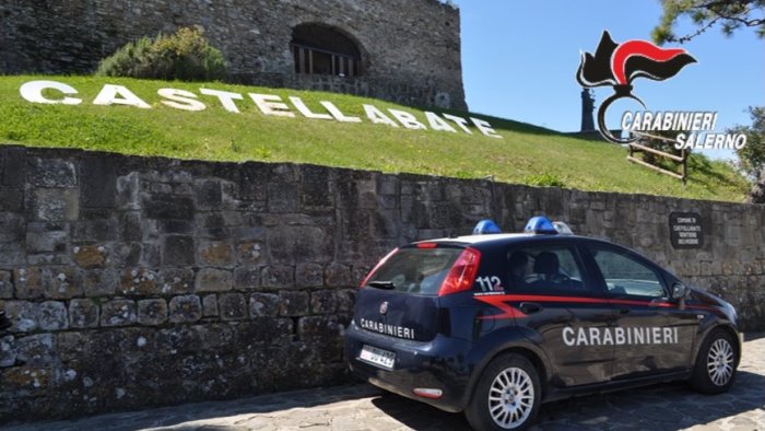 castellabate rubano biciclette elettriche e attrezzi da lavoro indagati