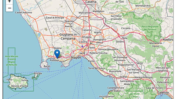 ore 8 08 trema la terra in campania forte scossa di terremoto paura a napoli