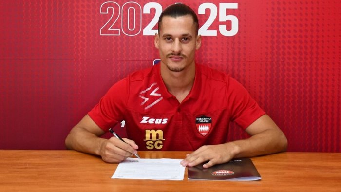 sorrento riecco carotenuto nel club rossonero