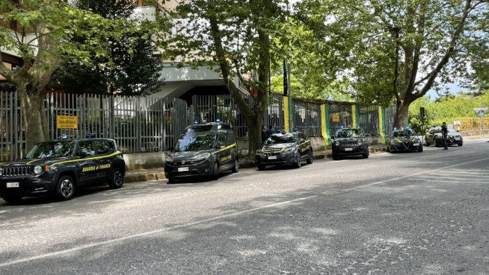 la truffa del bonus facciata scatta l arresto per un avvocato di avellino