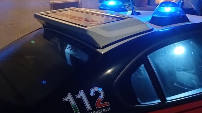 pozzuoli controlli dei carabinieri nella movida e nei lidi