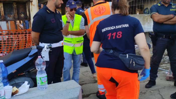 crollo alla vela celeste di scampia 800 sfollati saranno accolti nelle scuole