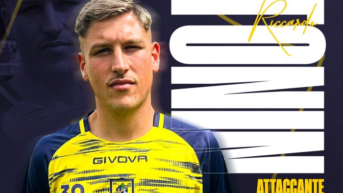 juve stabia ufficiale il primo colpo di mercato dal foggia arriva tonin