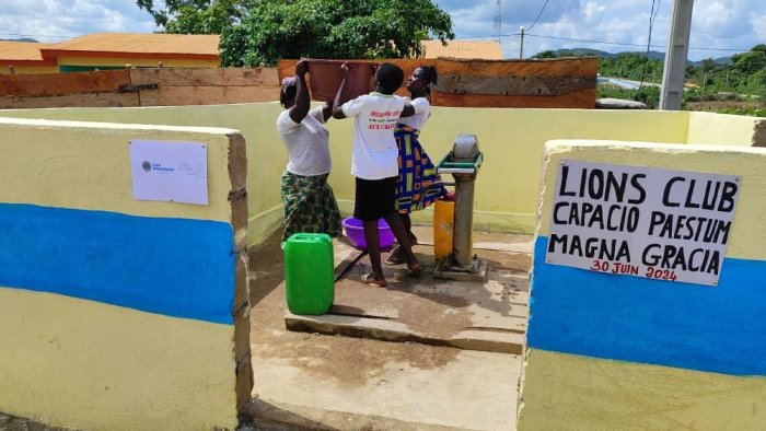 il lions club magna graecia ha realizzato un pozzo d acqua in costa d avorio