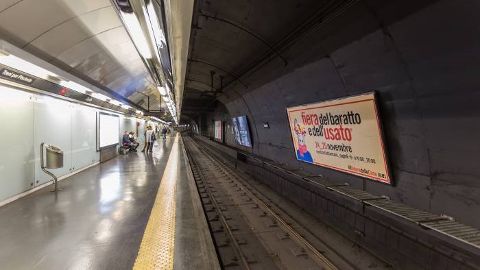 napoli si ferma la metropolitana per macchinisti in malattia