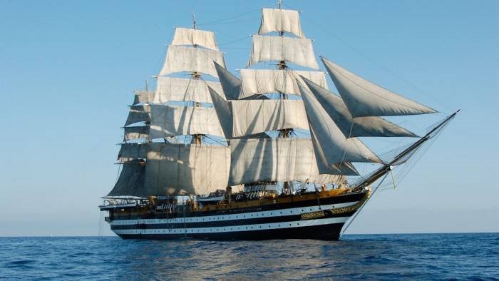 la amerigo vespucci saluta il cilento avvistata a palinuro