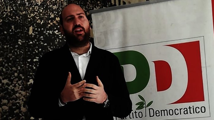 pd spaccato ad ariano preziosi nominato commissario