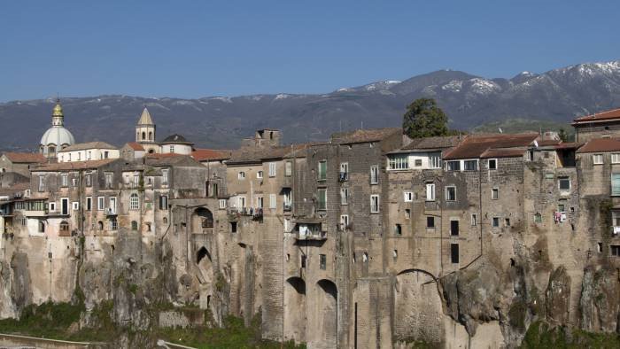 sant agata polemica in forza italia si dimette pascarella