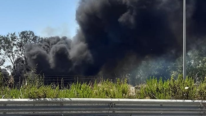 incendi nel casertano sale l allarme e la preoccupazione